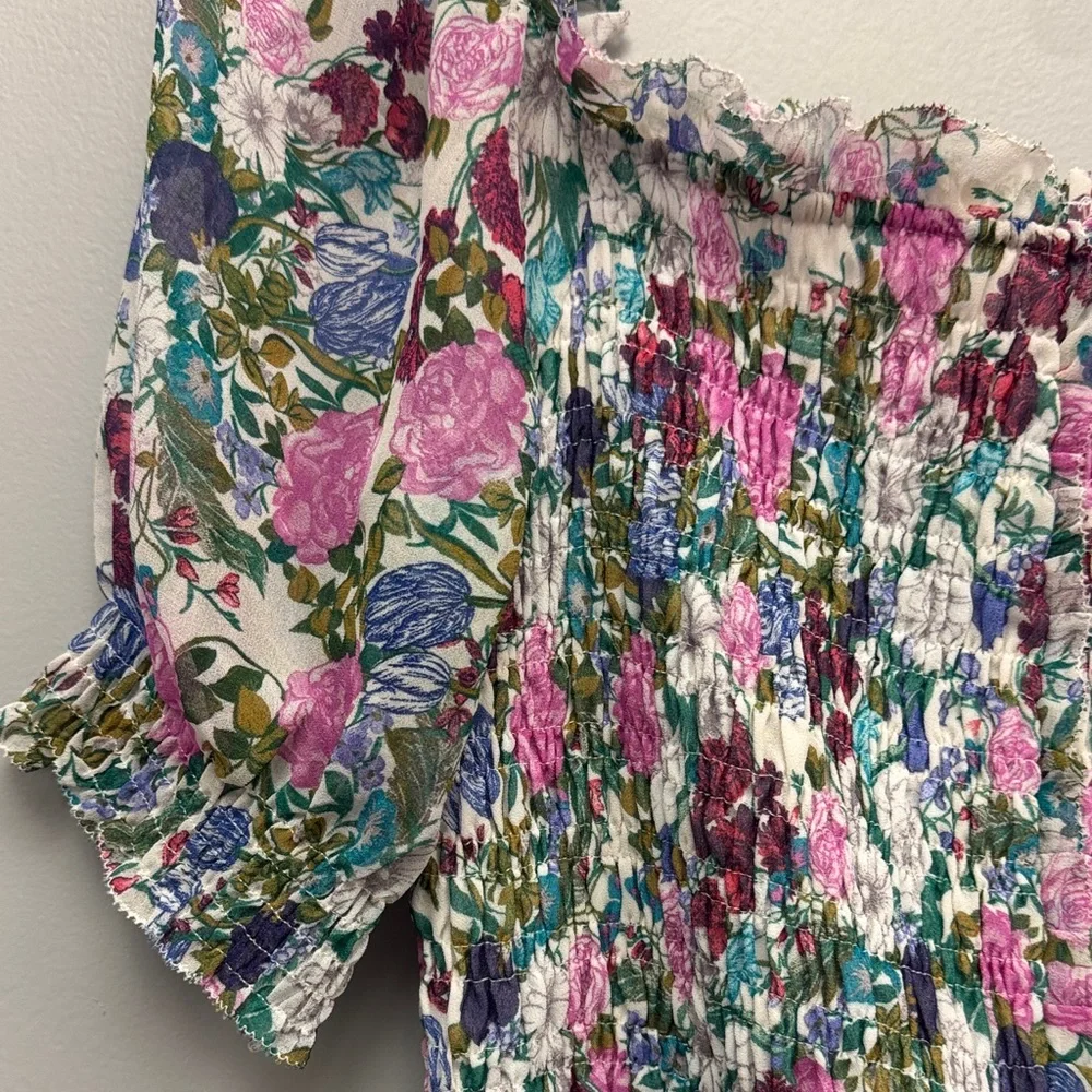 Astr Pink Blue and Green Floral Puff Sleeve Smocked Crop Blouse - Size M